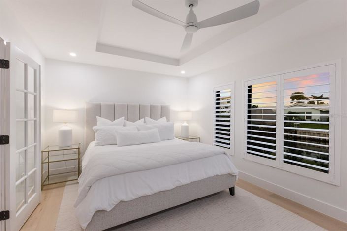 Image No.11-3 Bed Property for sale