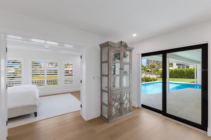 Image No.55-3 Bed Property for sale