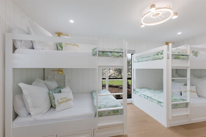 Image No.62-3 Bed Property for sale