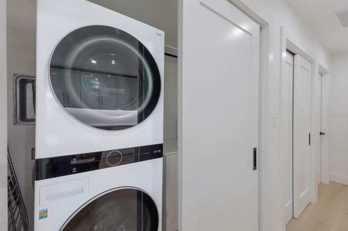 Image No.65-3 Bed Property for sale