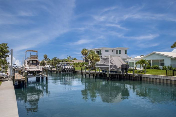 Image No.75-3 Bed Property for sale