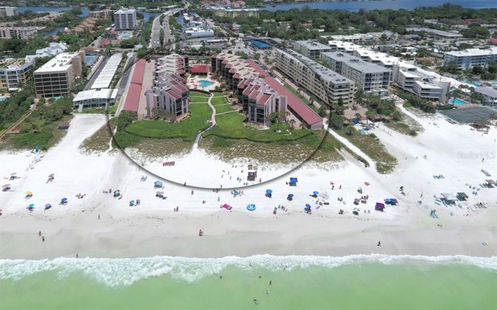 Image No.4-Propriété de 2 chambres à vendre à Sarasota