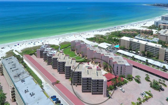 Image No.5-Propriété de 2 chambres à vendre à Sarasota