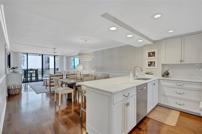 Image No.8-Propriété de 2 chambres à vendre à Sarasota