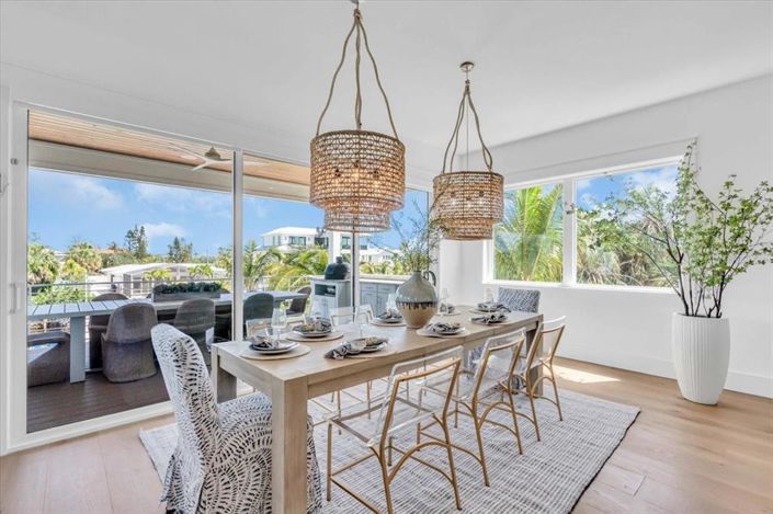 Image No.27-5 Bed Property for sale