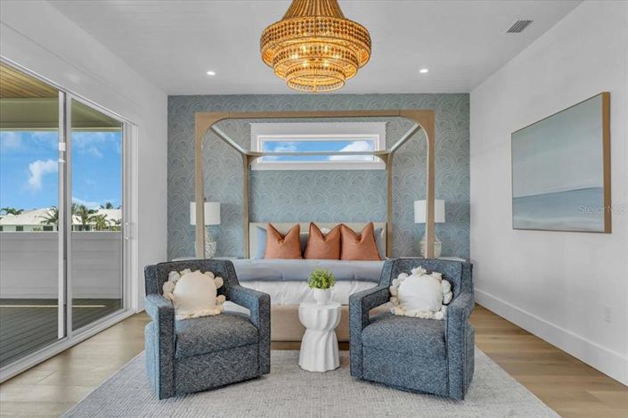 Image No.33-5 Bed Property for sale