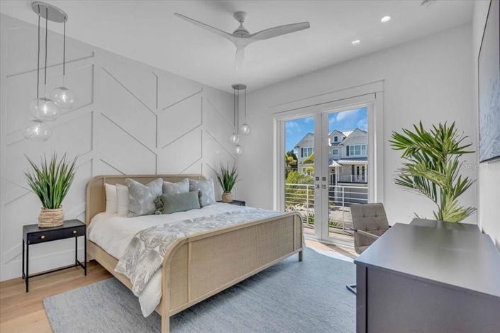 Image No.40-5 Bed Property for sale