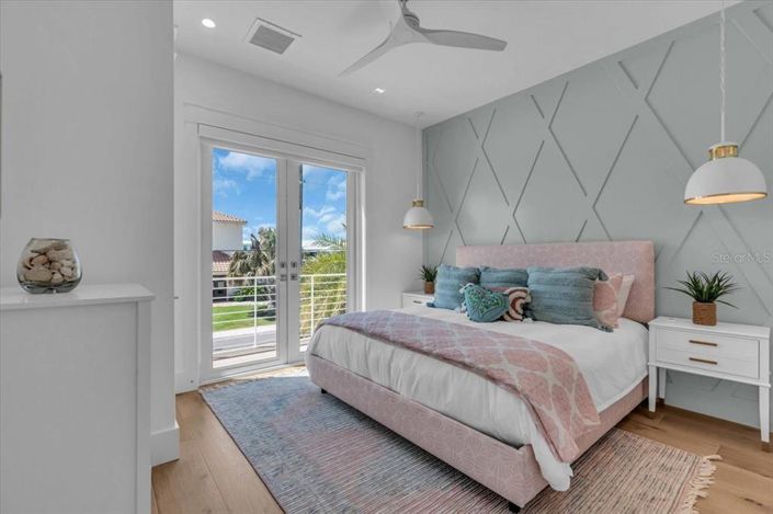 Image No.43-5 Bed Property for sale