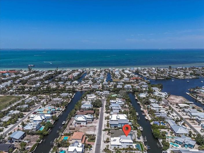 Image No.84-5 Bed Property for sale