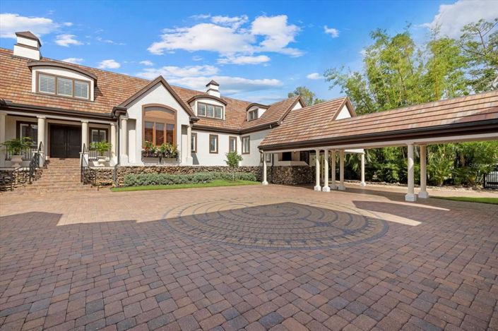 Image No.79-6 Bed Property for sale