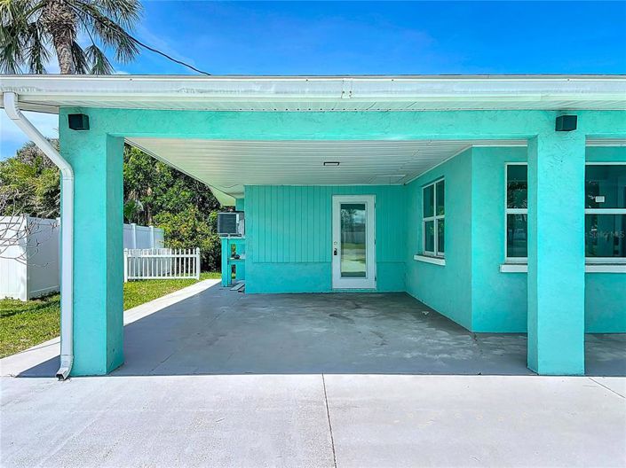 Image No.10-3 Bed Property for sale