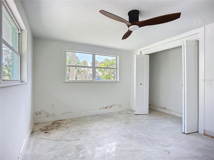 Image No.30-3 Bed Property for sale