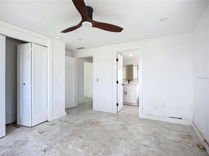 Image No.37-3 Bed Property for sale