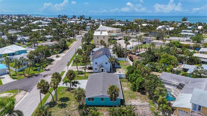 Image No.42-3 Bed Property for sale