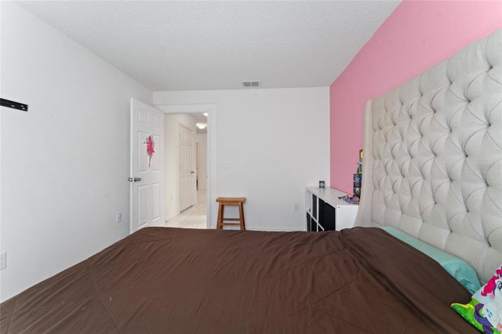 Image No.18-3 Bed Property for sale