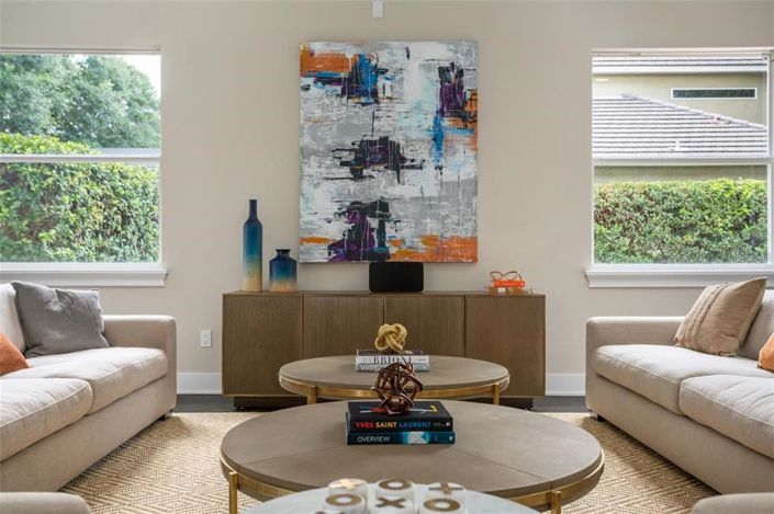 Image No.27-5 Bed Property for sale