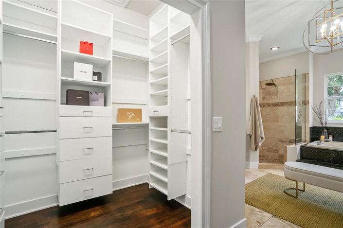 Image No.32-5 Bed Property for sale