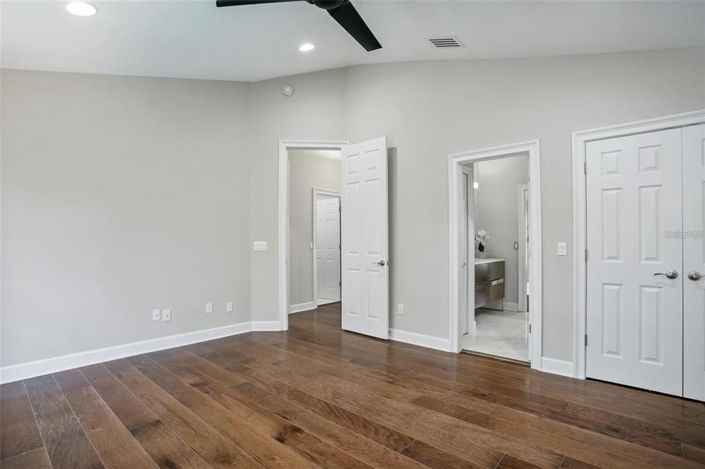 Image No.46-5 Bed Property for sale