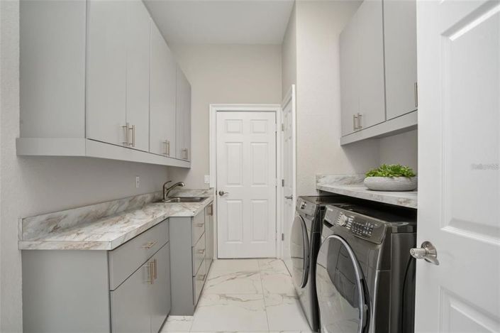 Image No.62-5 Bed Property for sale