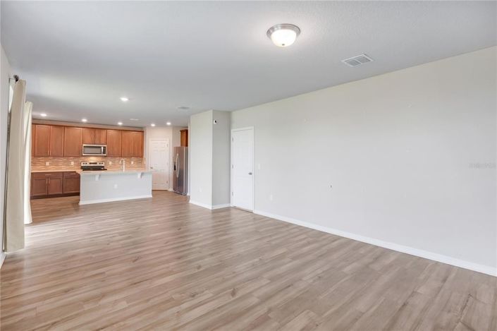 Image No.11-4 Bed Property for sale