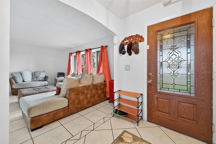 Image No.5-3 Bed Property for sale