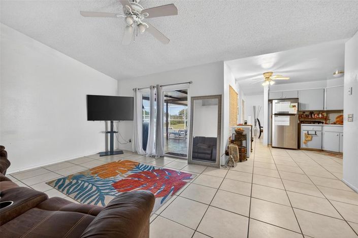 Image No.6-3 Bed Property for sale