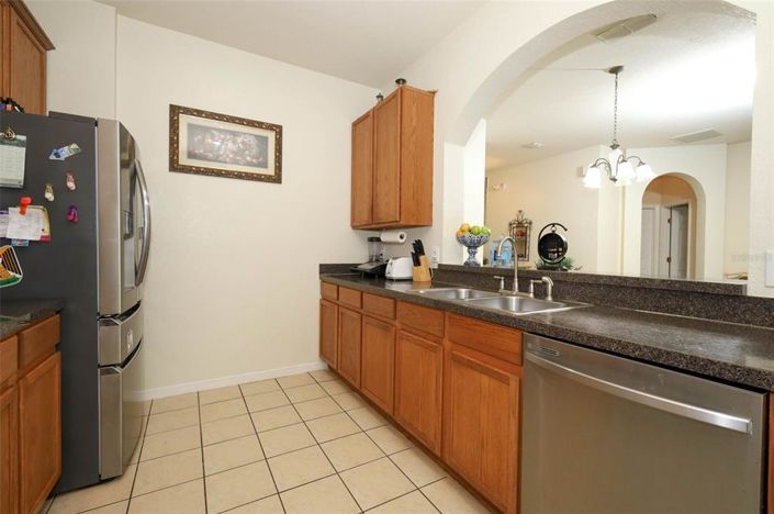 Image No.12-5 Bed Property for sale