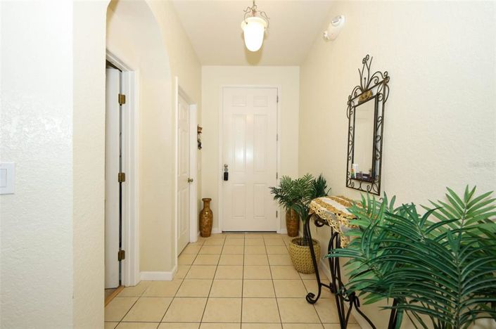 Image No.6-5 Bed Property for sale