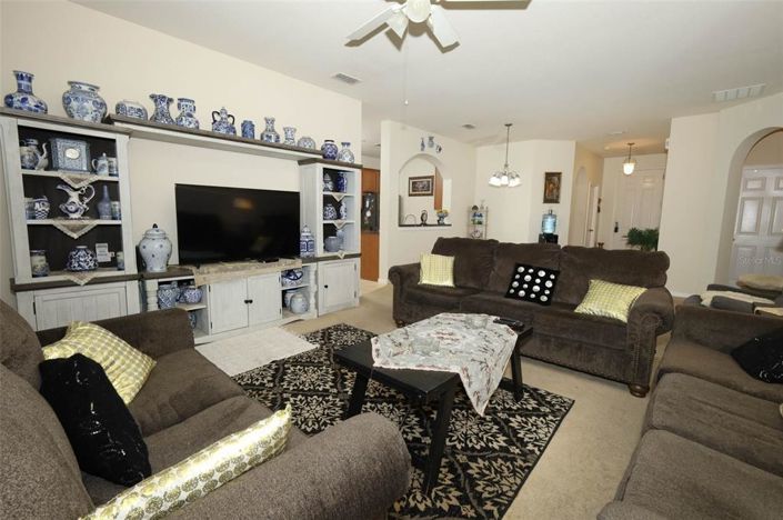 Image No.8-5 Bed Property for sale