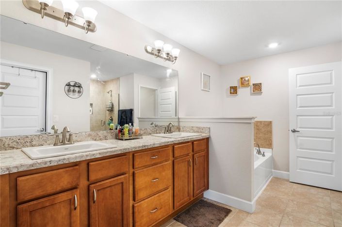 Image No.14-Propriété de 4 chambres à vendre à Davenport