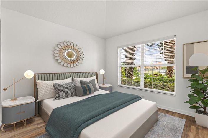 Image No.19-5 Bed Property for sale