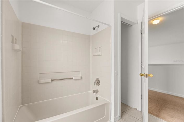 Image No.31-5 Bed Property for sale