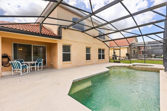 Image No.40-5 Bed Property for sale