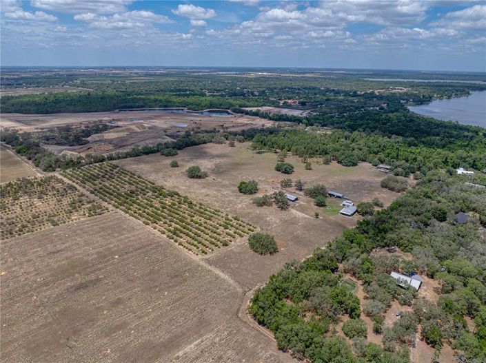 Image No.5-Propriété de 4 chambres à vendre à Haines City