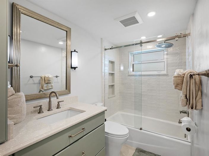 Image No.22-Propriété de 2 chambres à vendre à Sarasota