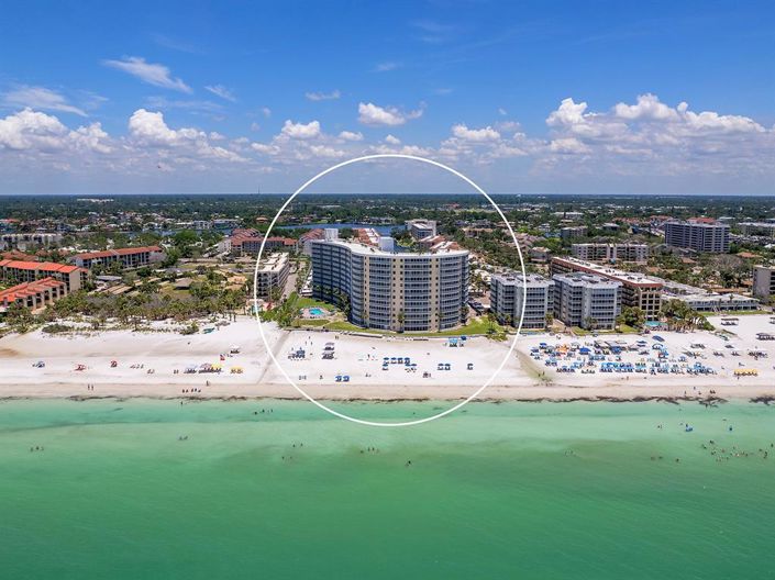 Image No.5-Propriété de 2 chambres à vendre à Sarasota