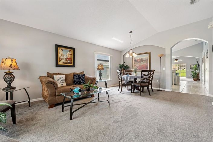 Image No.4-Propriété de 4 chambres à vendre à Davenport