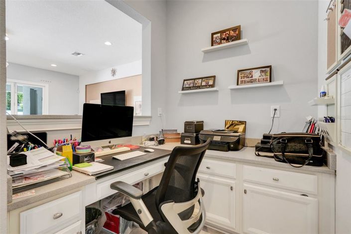 Image No.28-6 Bed Property for sale