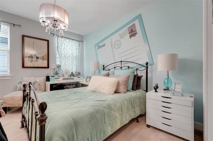 Image No.50-6 Bed Property for sale