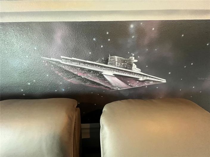 Image No.30-6 Bed Property for sale