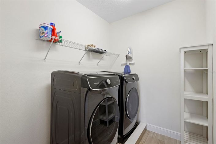 Image No.37-6 Bed Property for sale