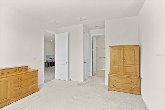 Image No.15-2 Bed Townhouse for sale