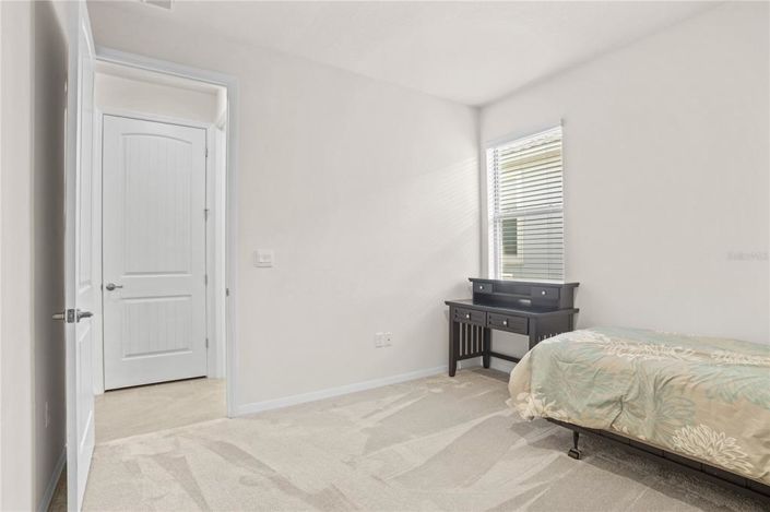 Image No.21-2 Bed Townhouse for sale