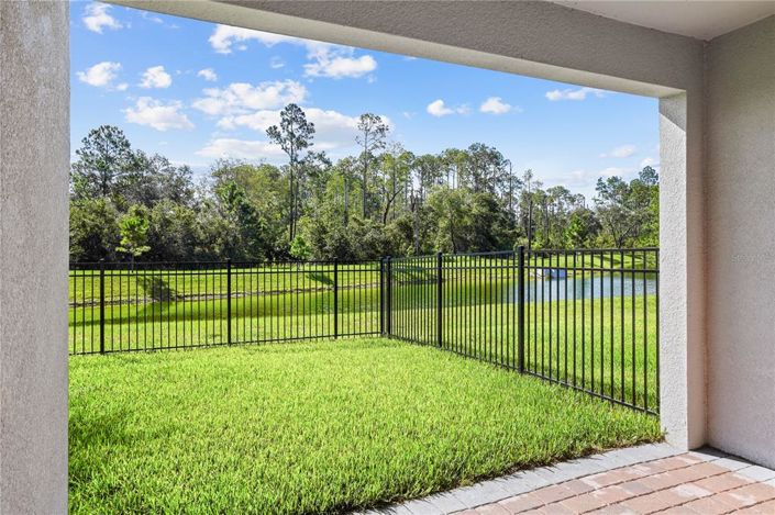 Image No.26-2 Bed Townhouse for sale