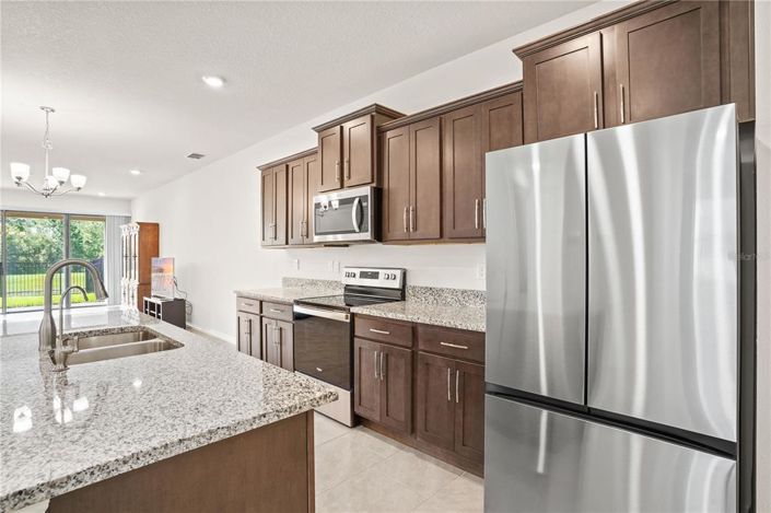 Image No.8-2 Bed Townhouse for sale