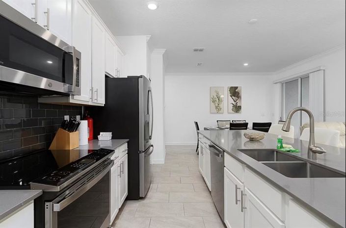 Image No.5-4 Bed Townhouse for sale