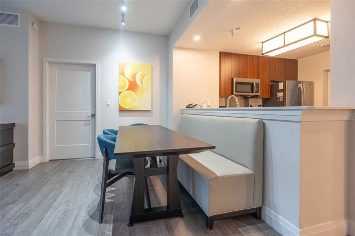 Image No.8-2 Bed Property for sale