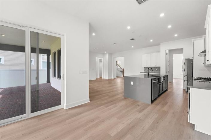 Image No.16-4 Bed Property for sale