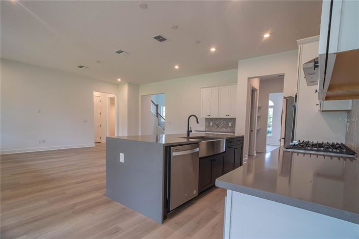 Image No.51-4 Bed Property for sale