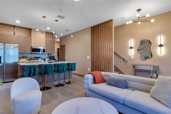 Image No.51-3 Bed Townhouse for sale